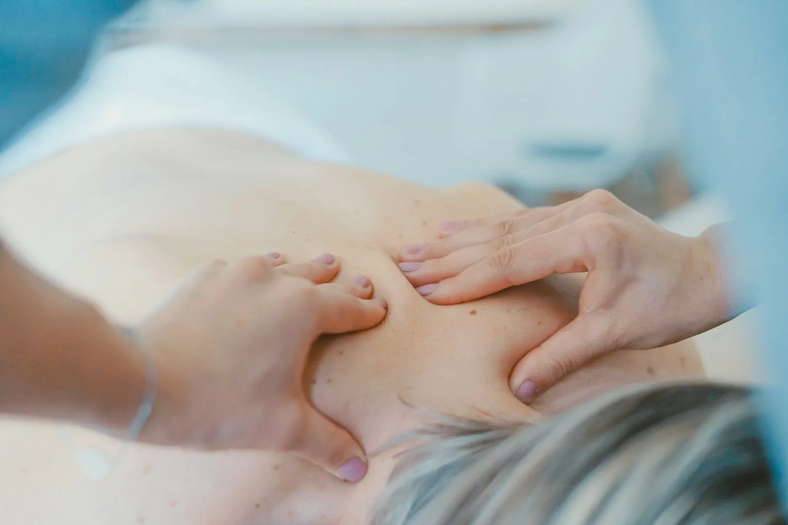 Masaje terapéutico: qué es y en qué consiste